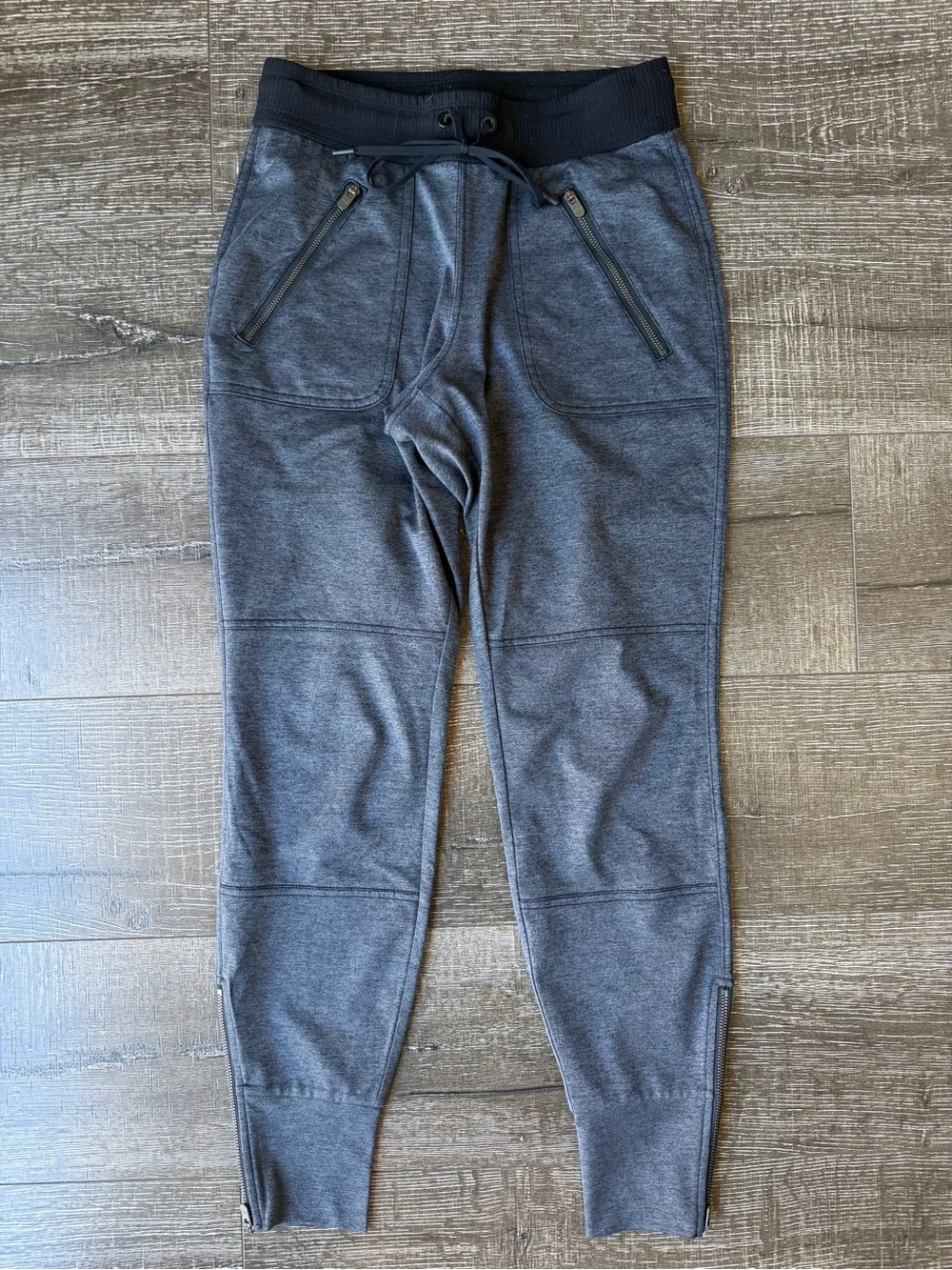 Athleta Grey Zipper Pocket Joggers Size XXS
